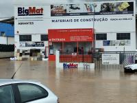 Sete desalojados em Abrantes, 4 automobilistas tiveram de ser resgatados dos carros e muitas inundações (c/áudio, fotos e vídeo) - EM ATUALIZAÇÃO 