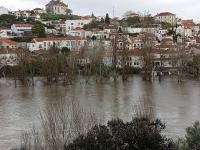Em Abrantes, há estradas cortadas e evacuam-se as zonas baixas (Em atualização)