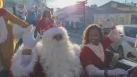 Chegada do Pai Natal e abertura do Mercadinho marcam arranque das festividades natalícias (c/áudio, vídeo e fotos)