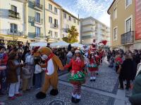 Chegada do Pai Natal e abertura do Mercadinho marcam arranque das festividades natalícias (c/áudio, vídeo e fotos)