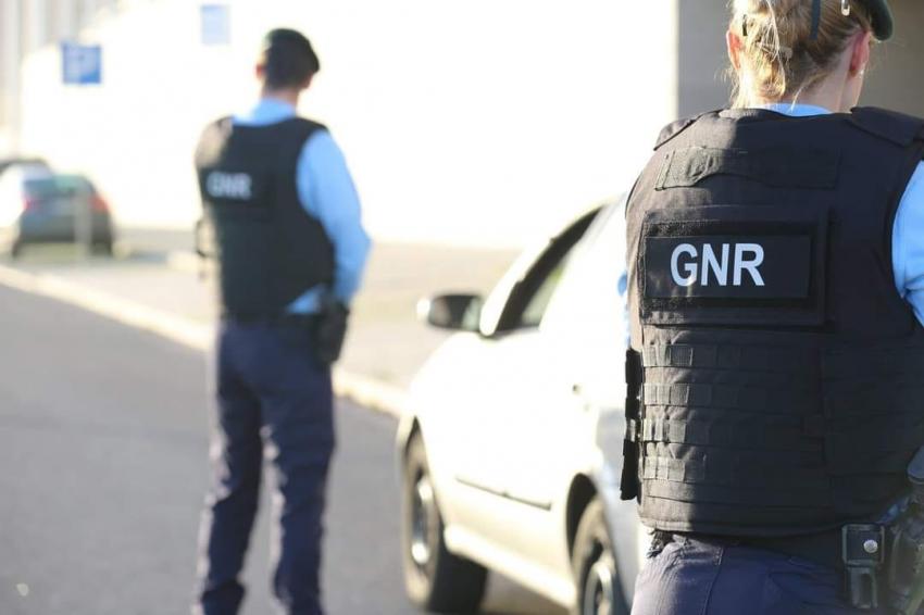 GNR apreende armas proibidas em Vila Nova da Barquinha