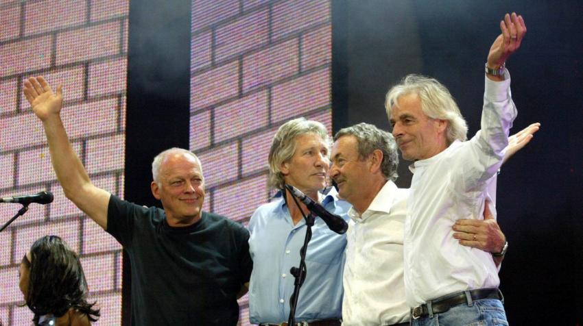 Pink Floyd juntam-se para gravarem canção de apoio ao povo ucraniano