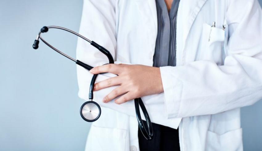 Governo abre 219 vagas com incentivos para unidades do país com mais falta de médicos