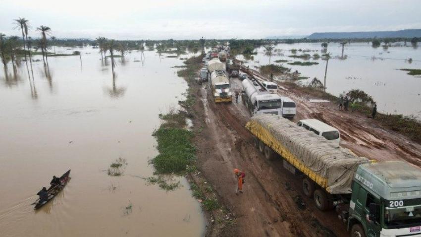 Inundações históricas na Nigéria relacionadas com alterações climáticas