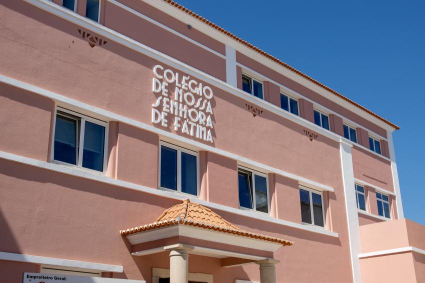 Nova escola de Abrantes passa a chamar-se Escola Básica Maria de Lourdes Pintasilgo (c/áudio) 