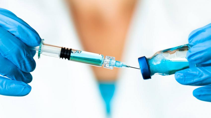 Covid-19: Infarmed registou quase 8.500 suspeitas de reações adversas à vacina